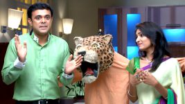 Badi Door Se Aaye Hain S01E15 New Drama in Ghotala House Full Episode