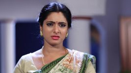 Aayutha Ezhuthu S01E183 Kodhai Is Helpless Full Episode