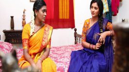 Aayutha Ezhuthu S01E236 Indra Confronts Kasthuri Full Episode