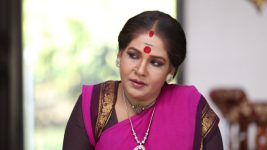 Aayutha Ezhuthu S01E254 Kaliammal's Inquiry Full Episode