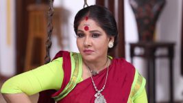 Aayutha Ezhuthu S01E256 Kaliammal Feels Relieved Full Episode
