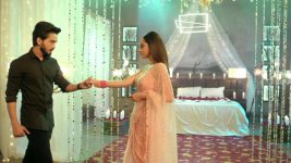 Adhe Kangal S01E393 Ansh, Piya Get Romantic Full Episode