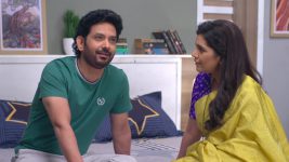 Ajunhi Barsat Aahe S01E153 The Orange Envelope Full Episode