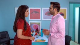 Ajunhi Barsat Aahe S01E60 Nikhil's Proposal Full Episode