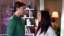 Apni Ki Bolen S01E15 Manoshi, Rajeeb's Complicated Story Full Episode