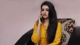 Avalum Naanum S01E13 Nila Tries to Get Accepted Full Episode