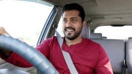 Avalum Naanum S01E26 Praveen and Thiya's Road Trip Full Episode