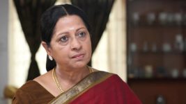 Avalum Naanum S01E47 Bhanumathi Insults Nila Full Episode