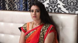 Avalum Naanum S01E55 Thiya in a Muddle Full Episode