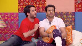 Bhaag Bakool Bhaag S01E09 25th May 2017 Full Episode