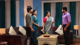 Bharathi Kannamma S01E938 Soundharya Mocks Barathi Full Episode