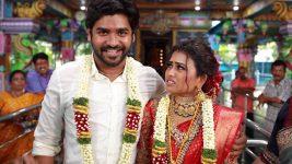 Bharathi Kannamma S01E958 Sarathi Gets Married to Venba! Full Episode