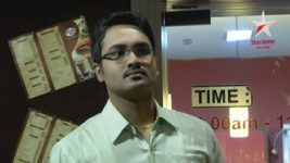 Bodhuboron S09E33 Oli meets Arup Full Episode