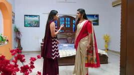 Chelleli Kaapuram S01E582 Bhoomi Lashes at Sweety Full Episode