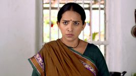 Chotya Bayochi Mothi Swapna S01E05 Mazha Naatu Hushaar Full Episode