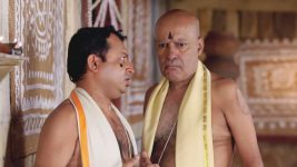 Debi Choudhurani S01E63 Nai Ratna Spots Prafulla Full Episode