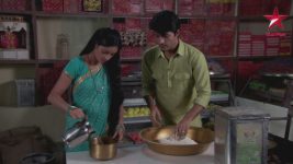 Diya Aur Baati Hum S01E73 Sooraj Helps Sandhya Cook Full Episode
