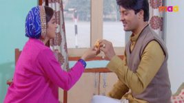 Eetaram Illalu S01E46 Surya-Sandhya share a jalebi Full Episode