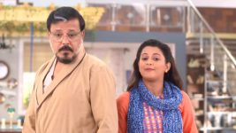 Ekhane Aakash Neel Season 2 S01E14 Hiya's Concern for Dr Samaresh Full Episode
