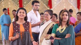 Ekhane Aakash Neel Season 2 S01E21 Hiya Stuns Minakshi Full Episode