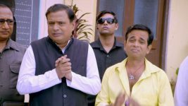 Har Shaakh Pe Ullu Baithaa Hai S01E100 Chaitu's Plan Backfires Full Episode