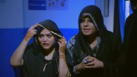 Har Shaakh Pe Ullu Baithaa Hai S01E140 Genda Spies on Chaitu Full Episode