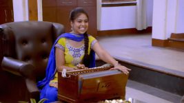 Har Shaakh Pe Ullu Baithaa Hai S01E44 Rajneeti's Music Torture Full Episode