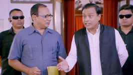 Har Shaakh Pe Ullu Baithaa Hai S01E54 Chaitu's Julie Goes Missing Full Episode