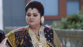 Jiji Maa S01E31 Uttara Tries to Harm Falguni Full Episode