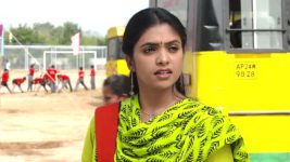 Jyothi S01E48 Jyothi Falls into Ratnam's Trap Full Episode