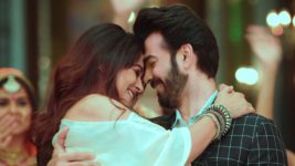 Kahaan Hum Kahaan Tum S01E198 RoNakshi's Fairytale Ending Full Episode