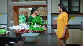 Kalisi Unte Kaladu Sukham S01E253 Geetha Gets Anxious Full Episode