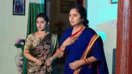 Kasthuri (Star maa) S01E393 Lalitha is Fretful Full Episode
