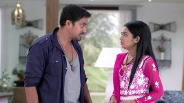 Kulaswamini S01E188 Rajas, Arohi Search For Abhay Full Episode