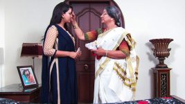 Kutumba Gauravam S01E25 Vasundhara Makes A Decision Full Episode