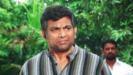 Kutumba Gauravam S01E33 Sarath Gets A Stroke Full Episode
