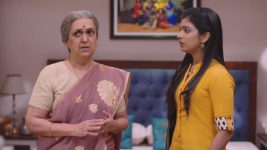 Lalit 205 (Star Pravah) S01E68 Sumitra-Bhairavi Find Another Page Full Episode