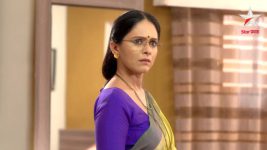 Lek Mazhi Ladki S01E20 Iravati Wants Meera Out Full Episode