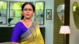 Lek Mazhi Ladki S01E50 Iravati Leaves her House Full Episode