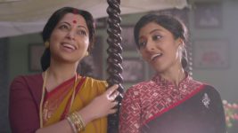 Mahanayak S01E13 Uma, Sucharita Become Friends Full Episode