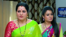 Manasichi Choodu S01E661 Chandra Misleads Padma Full Episode