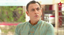 Mere Angne Mein S02E17 Anupam and Sahil escape Full Episode