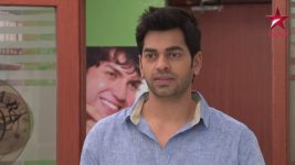 Mere Angne Mein S05E40 Amit Signs the Dealership Full Episode