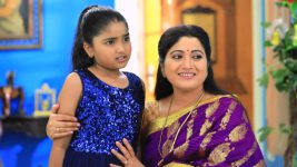 Mouna Raagam S01E810 An Unwanted Gift for Shruthi Full Episode