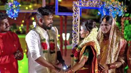Mr & Mrs Chinnathirai S01E09 Manimegalai, Hussain's Wedding Full Episode
