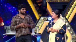Mr & Mrs Chinnathirai S02E15 Role-swapping Round Full Episode