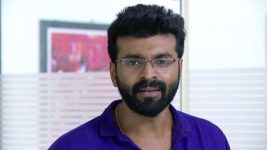 Neelakuyil S01E138 Rani Argues with Jai Surya Full Episode