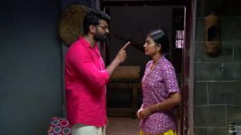 Neelakuyil S01E146 Chittu Argues with Jai Surya Full Episode