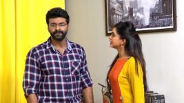 Neelakuyil S01E164 Jai Surya Convinces Rani Full Episode
