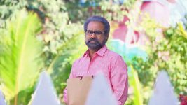 Neelakuyil S01E39 Captain's Surprise For Chittu Full Episode